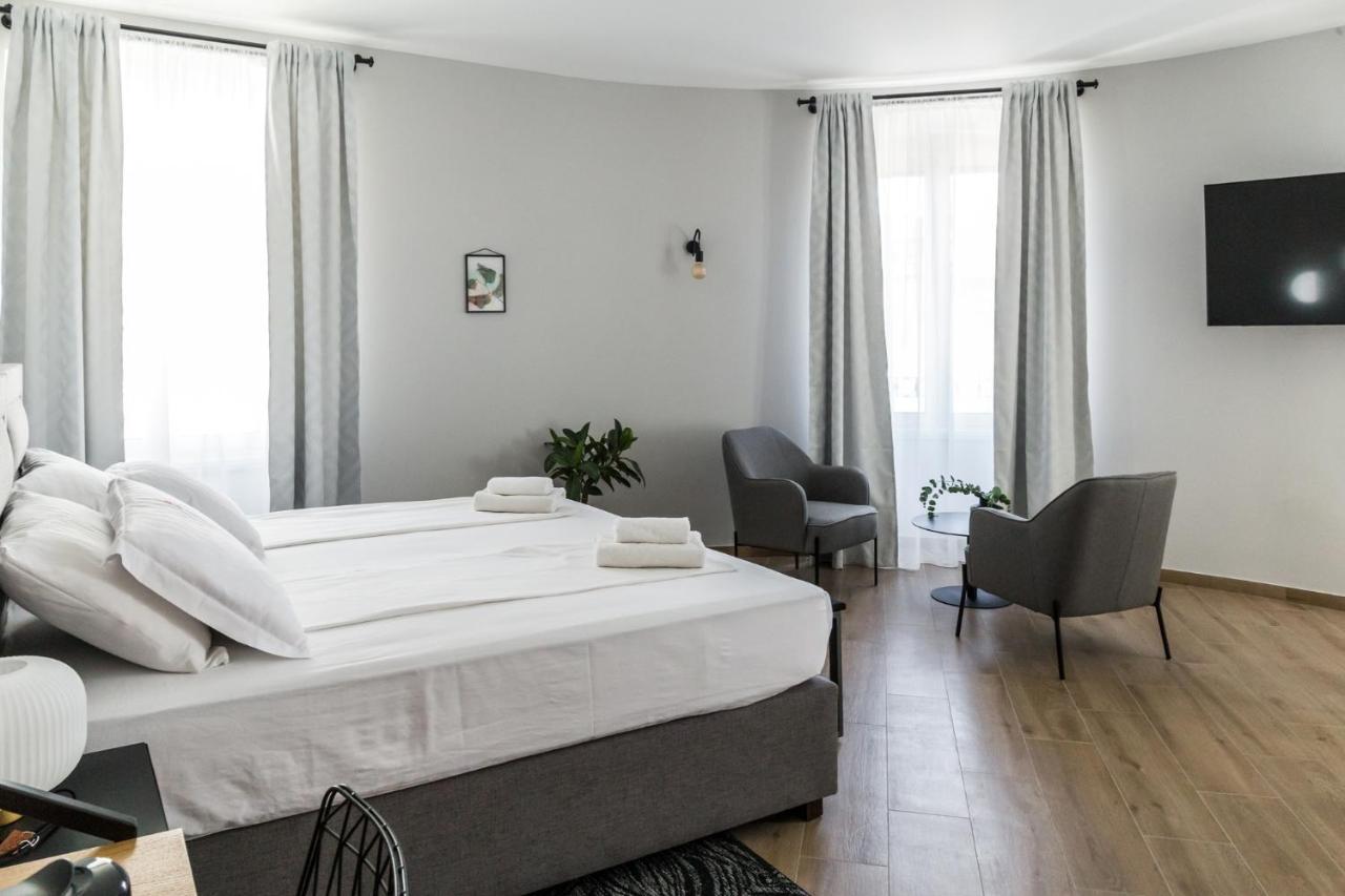 Dolac Apartments Риека Экстерьер фото